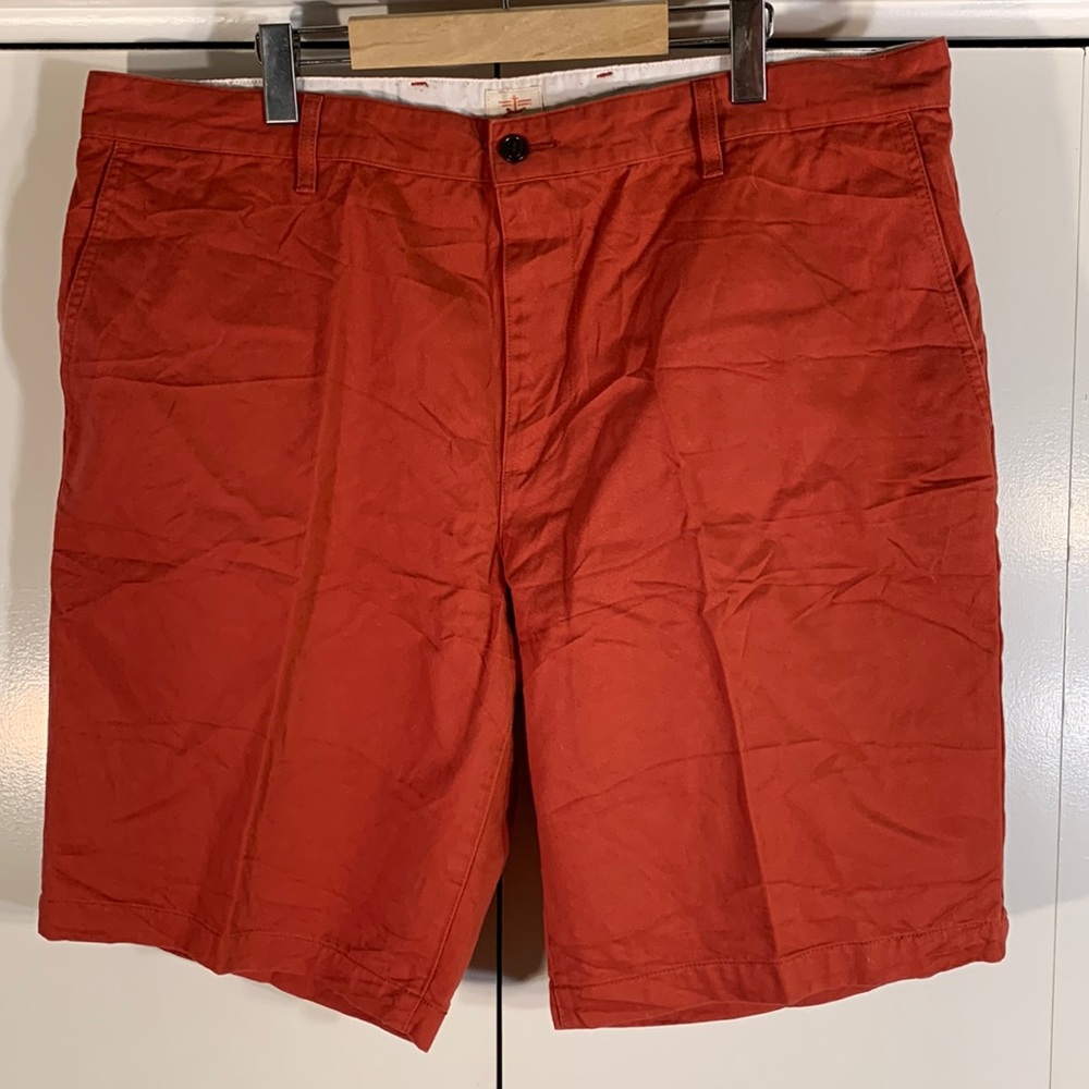 Levi’s Dockers (40”)